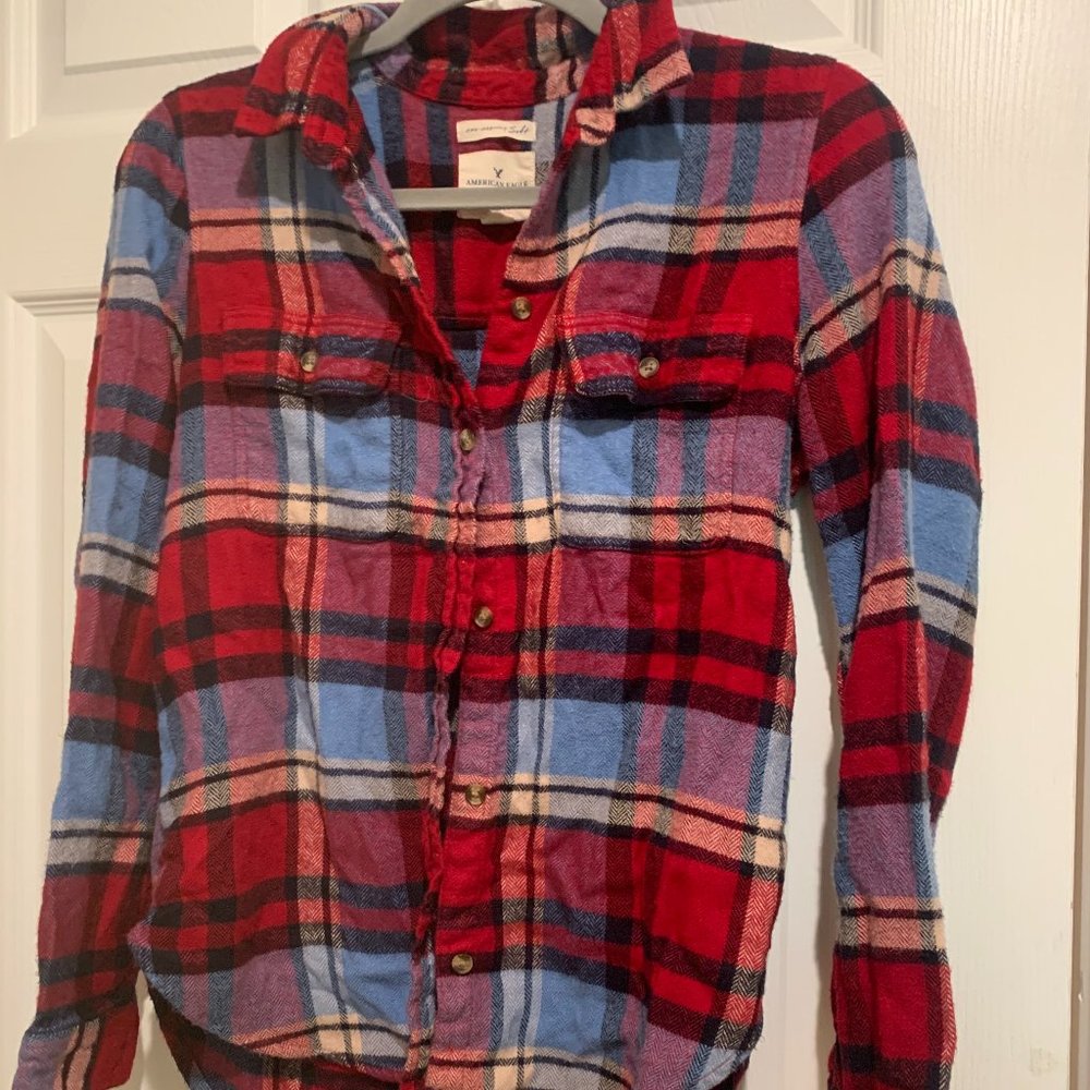 American Eagle Red & Blue Flannel Size Small